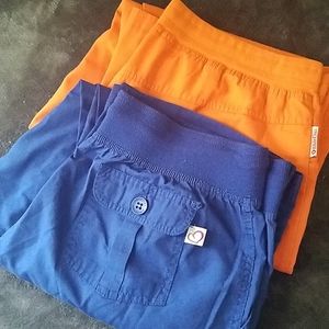 Set of 2 scrub pants